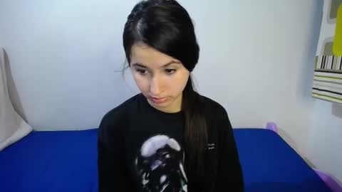 Snapshot of lilybumn chatting on 12/13/25, 11:10 Lily Dumn online show from 12/13/25, 11:10