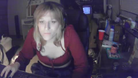 lilybvixen online show from 10/06/25, 05:16