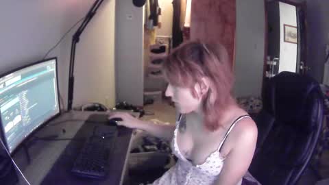 lilybvixen online show from 10/16/25, 01:34