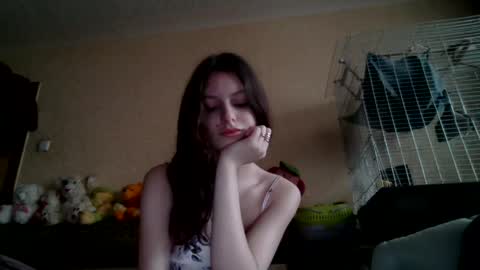 lilycandy_ online show from 02/04/25, 12:11
