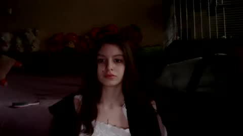 lilycandy_ online show from 02/05/25, 12:17