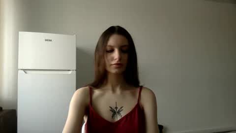 lilycandy_ online show from 02/21/25, 09:34
