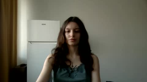 lilycandy_ online show from 02/25/25, 07:52