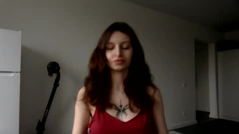 lilycandy_ online show from 03/11/25, 09:56