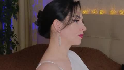 Lily online show from 09/15/25, 06:19