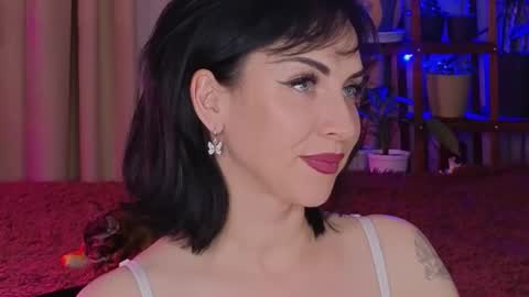 Lily online show from 11/28/25, 05:15