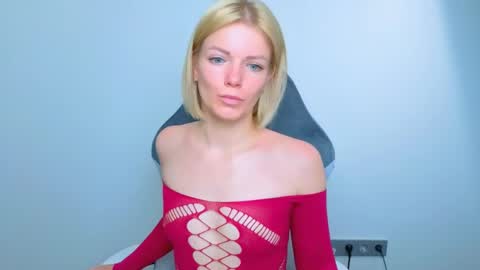 Snapshot of lilydavisss chatting on 06/08/26, 02:45 lilydavisss online show from 06/08/26, 02:45