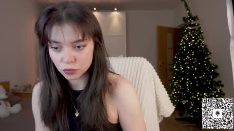 Snapshot of lilyewing_ chatting on 12/16/24, 03:43 Lily online show from 12/16/24, 03:43