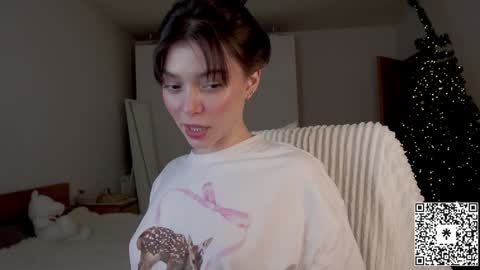 Snapshot of lilyewing_ chatting on 12/23/24, 05:22 Lily online show from 12/23/24, 05:22