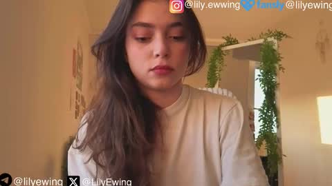 Snapshot of lilyewing_ chatting on 09/08/25, 04:06 Lily online show from 09/08/25, 04:06