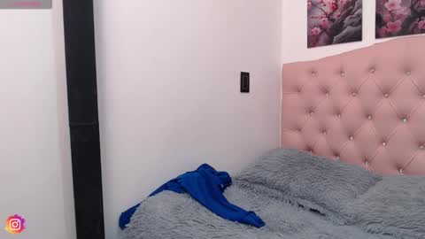 lilyfox23 online show from 01/12/26, 12:43