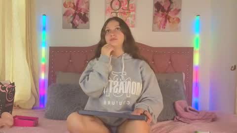 Lily online show from 09/27/25, 12:43