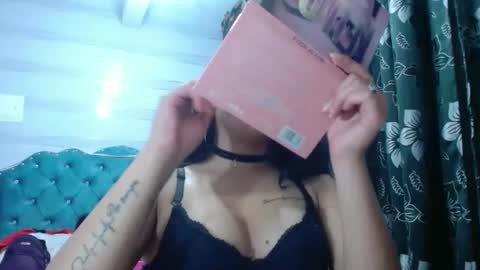 lilyjamesx online show from 02/21/25, 08:49