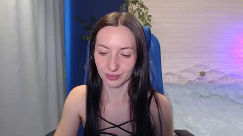 Lily online show from 09/13/25, 07:19