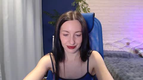 Lily online show from 10/04/25, 11:08