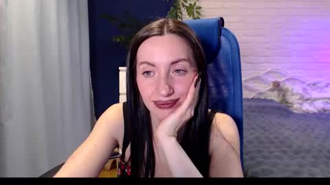 Lily online show from 11/13/25, 04:33