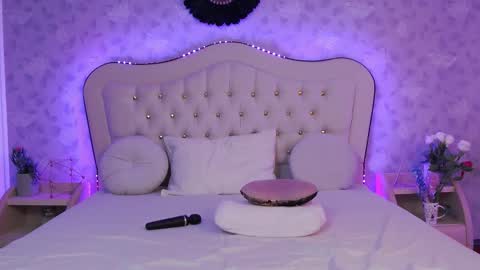      online show from 03/08/25, 10:22