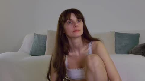 Lily online show from 02/17/26, 08:04