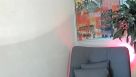 Snapshot of lilyskinny27 chatting on 12/22/25, 04:09 lilyskinny27 online show from 12/22/25, 04:09