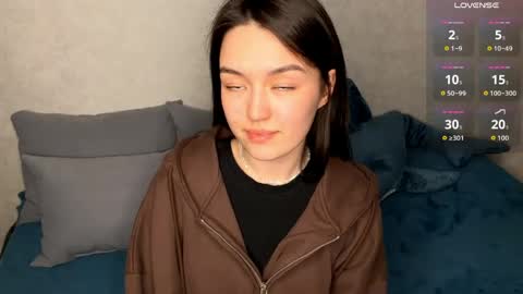 Snapshot of lilysollar chatting on 04/04/26, 06:27 Lily online show from 04/04/26, 06:27