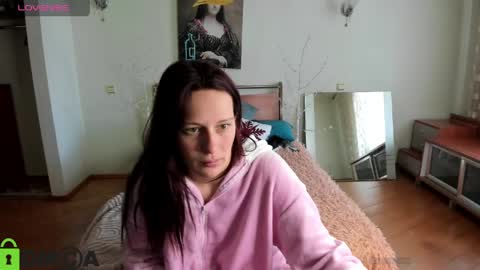 Snapshot of lilyviolet7 chatting on 04/23/26, 07:52 Hi Im Lily online show from 04/23/26, 07:52