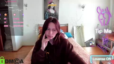 Snapshot of lilyviolet7 chatting on 04/28/26, 07:57 Hi Im Lily online show from 04/28/26, 07:57