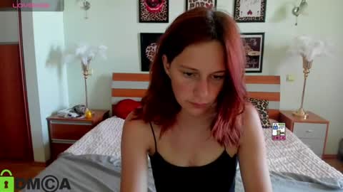 Snapshot of lilyviolet7 chatting on 06/22/26, 07:38 Hi Im Lily online show from 06/22/26, 07:38