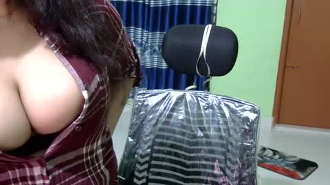 Snapshot of limaakter246618 chatting on 01/22/25, 09:54 limaakter246618 online show from 01/22/25, 09:54