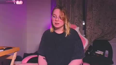 Snapshot of lime_cat chatting on 11/10/25, 01:59 lime cat online show from 11/10/25, 01:59