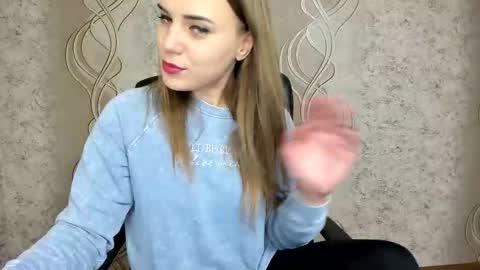    online show from 10/06/25, 01:08