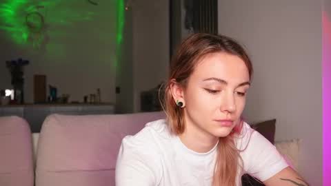 Snapshot of limy_sweet chatting on 02/20/25, 04:28 limy_sweet online show from 02/20/25, 04:28