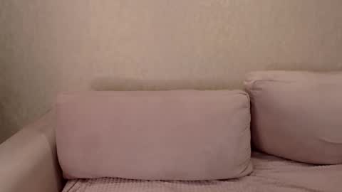 Snapshot of lin_9 chatting on 09/27/25, 04:34 lina online show from 09/27/25, 04:34