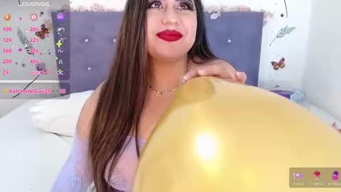 Snapshot of lin_jayani chatting on 02/24/26, 09:24 Lin online show from 02/24/26, 09:24