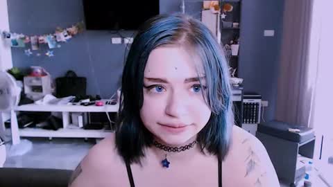 Snapshot of lina2d_tyan chatting on 10/16/25, 07:53 Lina2D tyan online show from 10/16/25, 07:53