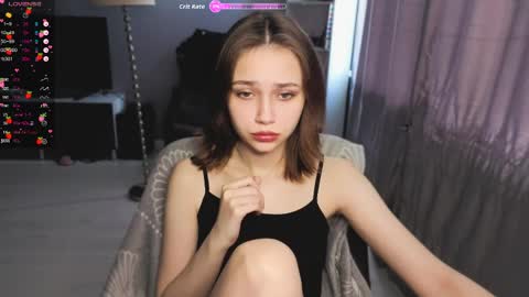 Scarlet online show from 04/01/26, 11:22