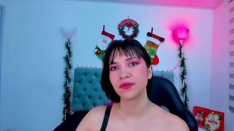  Lina Bedoya  online show from 12/21/24, 11:44