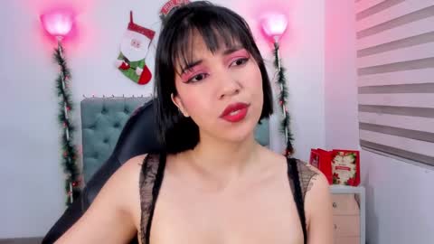 Lina Bedoya  online show from 12/23/24, 11:36