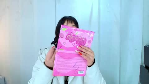  Lina Bedoya  online show from 10/14/25, 12:06