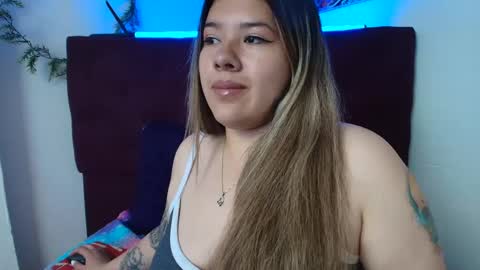 Snapshot of lina_browm chatting on 09/14/25, 12:59 Lina Browm online show from 09/14/25, 12:59