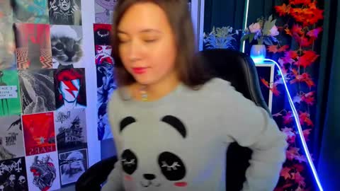 Snapshot of lina_brownie chatting on 12/04/24, 05:38 Lina online show from 12/04/24, 05:38