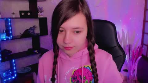 Snapshot of lina_brownie chatting on 01/06/25, 02:04 Lina online show from 01/06/25, 02:04