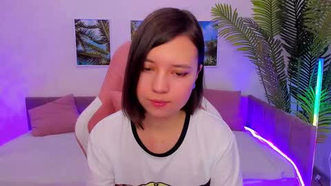 Snapshot of lina_brownie chatting on 02/09/25, 01:55 Lina online show from 02/09/25, 01:55