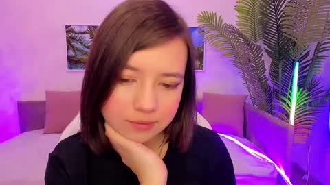 Snapshot of lina_brownie chatting on 02/16/25, 01:58 Lina online show from 02/16/25, 01:58