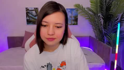 Snapshot of lina_brownie chatting on 03/01/25, 01:53 Lina online show from 03/01/25, 01:53