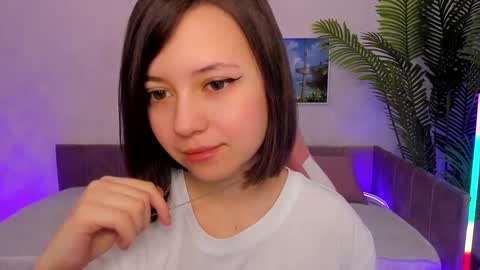 Snapshot of lina_brownie chatting on 03/03/25, 01:53 Lina online show from 03/03/25, 01:53