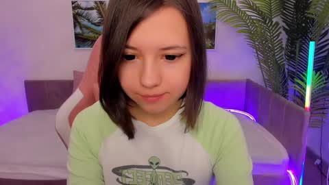 Snapshot of lina_brownie chatting on 03/06/25, 05:03 Lina online show from 03/06/25, 05:03