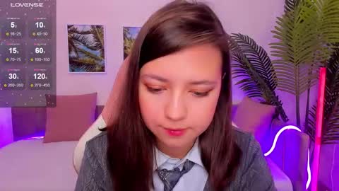 Snapshot of lina_brownie chatting on 09/18/25, 03:30 Lina online show from 09/18/25, 03:30