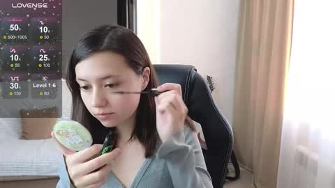 Snapshot of lina_brownie chatting on 10/17/25, 11:02 Lina online show from 10/17/25, 11:02