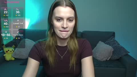 lina_bush online show from 12/23/24, 11:06