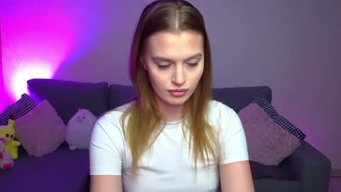 lina_bush online show from 03/04/25, 02:42